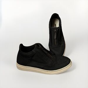 Women’s Earth High Top Leather Sneakers Size 10B